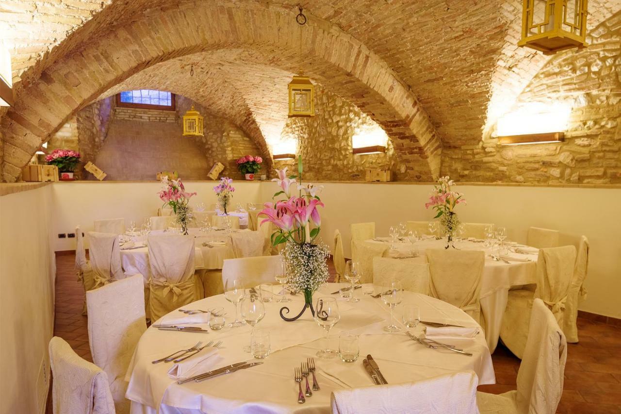 Antica Dimora Alla Rocca Τρέβι Εξωτερικό φωτογραφία